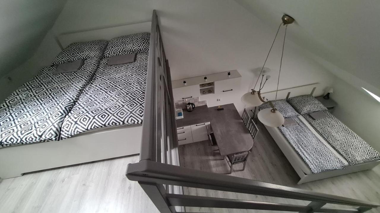 Gyulai-Fuerdo-Apartman Ii. ภายนอก รูปภาพ