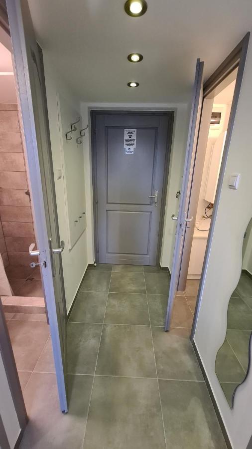 Gyulai-Fuerdo-Apartman Ii. ภายนอก รูปภาพ