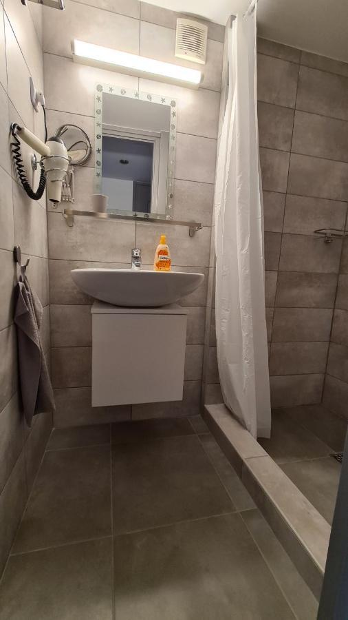 Gyulai-Fuerdo-Apartman Ii. ภายนอก รูปภาพ