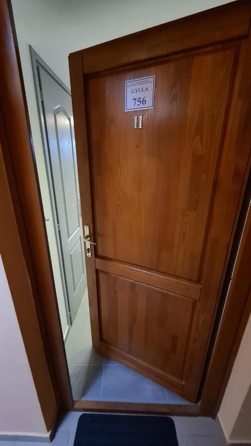Gyulai-Fuerdo-Apartman Ii. ภายนอก รูปภาพ