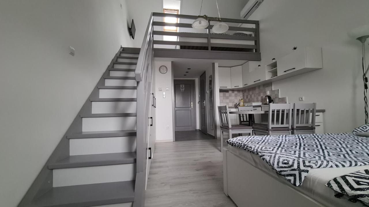 Gyulai-Fuerdo-Apartman Ii. ภายนอก รูปภาพ