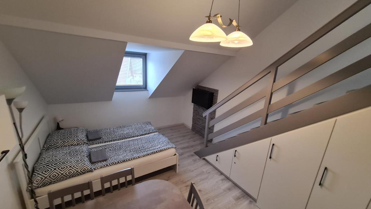 Gyulai-Fuerdo-Apartman Ii. ภายนอก รูปภาพ