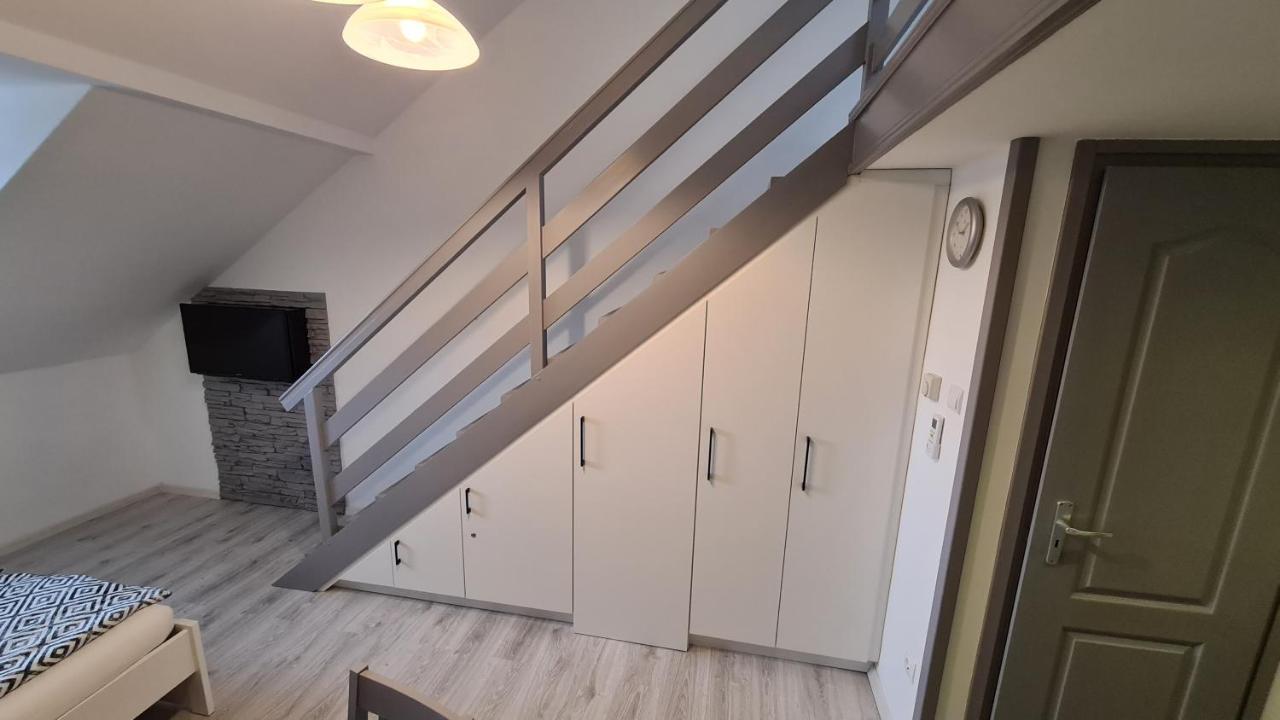 Gyulai-Fuerdo-Apartman Ii. ภายนอก รูปภาพ